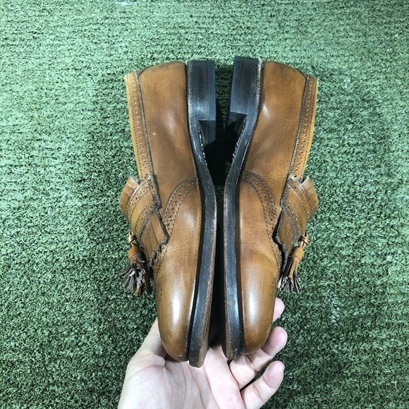 Allen Edmonds Bridgeton Kiltie Tassels Loafers Cognac Mens 9.5D Dress Shoes 5069 main image 9